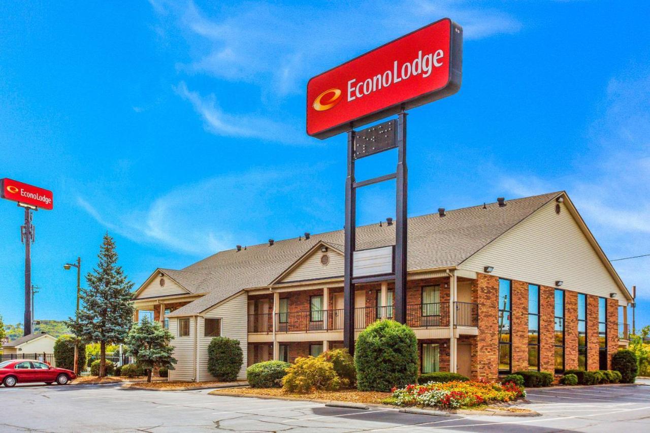 Lodge Econo *